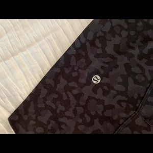 Lululemon Align crop 21” size 6